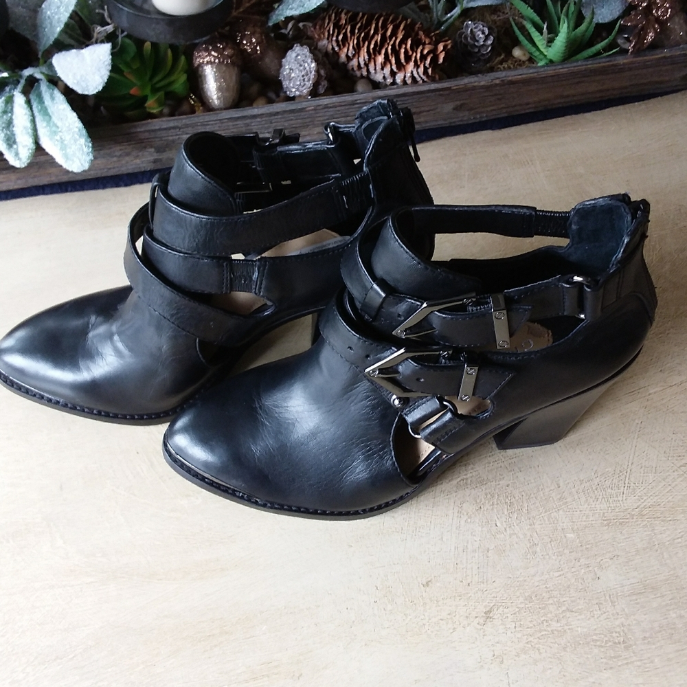 GIANI Bini black gen.leather6M ankle booties NWOT